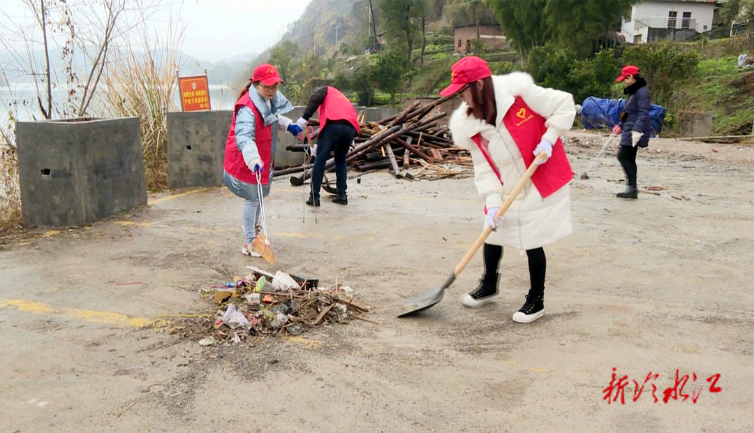 城乡环境大整治 | 冷水江市组织党员开展全民卫生大清扫活动