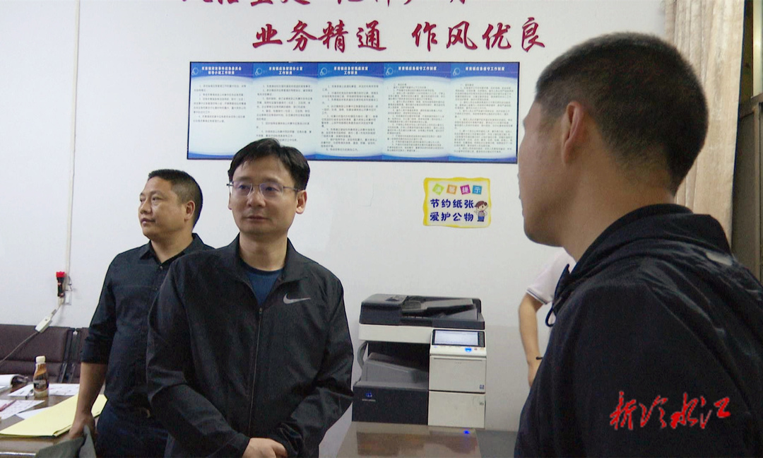 毛东红深入乡镇开展防汛工作督查