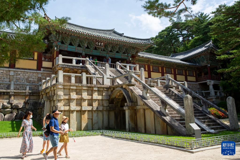 走進(jìn)世界文化遺產(chǎn)——韓國(guó)佛國(guó)寺