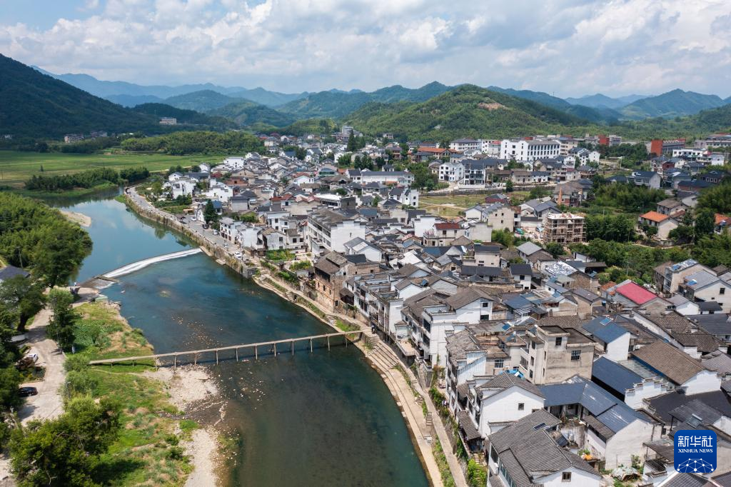 推進(jìn)古鎮(zhèn)風(fēng)貌提升 助力美麗鄉(xiāng)村建設(shè)
