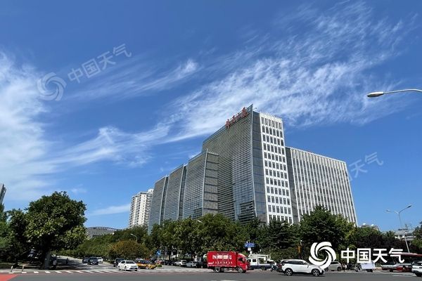 南方多地40℃高溫頻現(xiàn) 晉陜局地或現(xiàn)極端降水