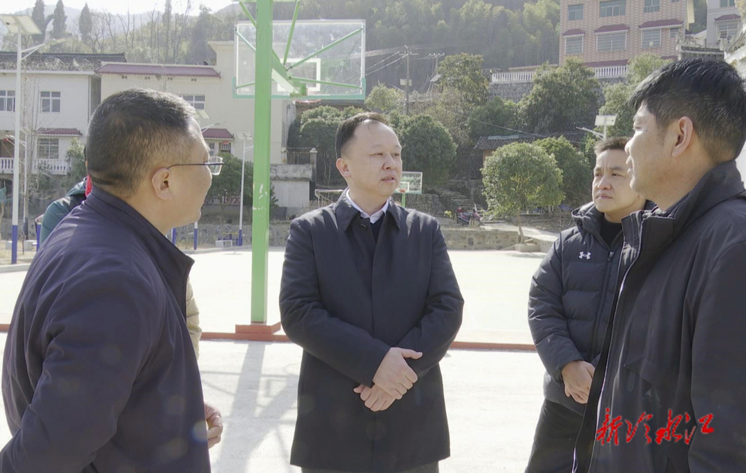 新春走基層  李思遠實地督查農村人居環境整治工作