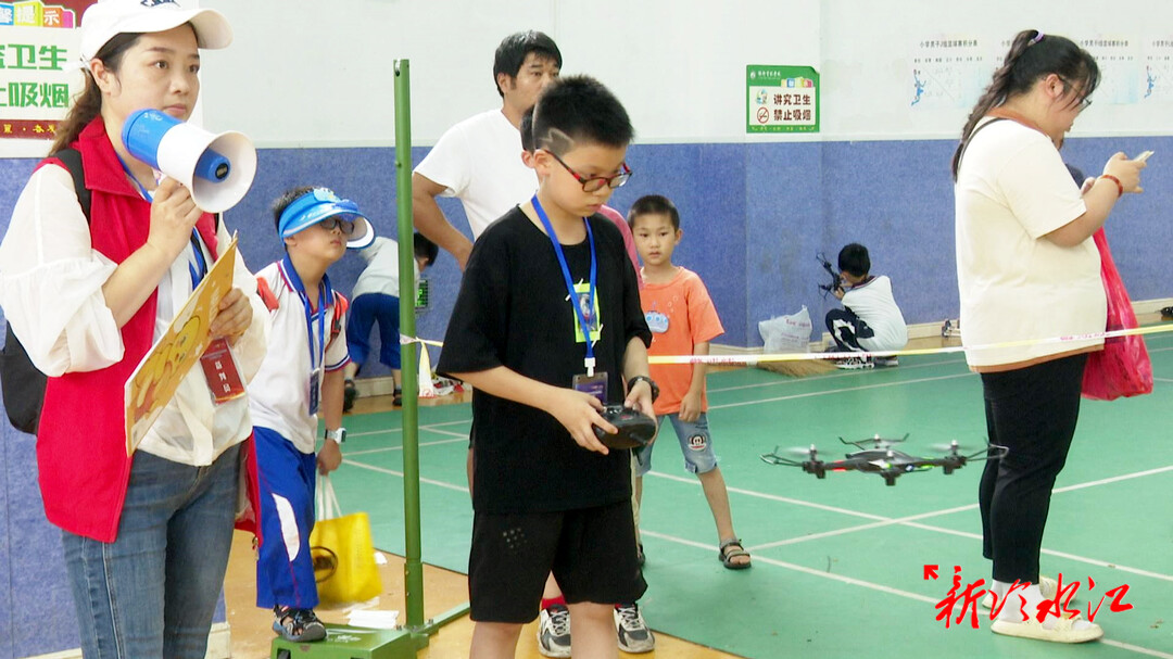 冷水江市舉辦第一屆青少年航空航天模型教育競賽
