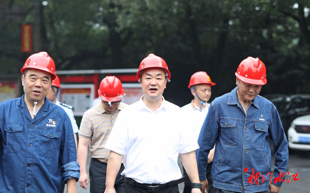 走基層 找問題 想辦法 促發展 | 陳創業調研督導“千人幫千企”紓困增效行動等工作