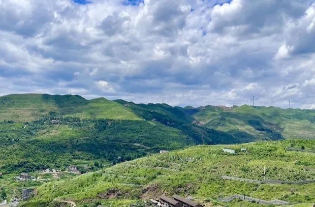 人民網 | 又見青山 “世界銻都”錫礦山的生態蝶變