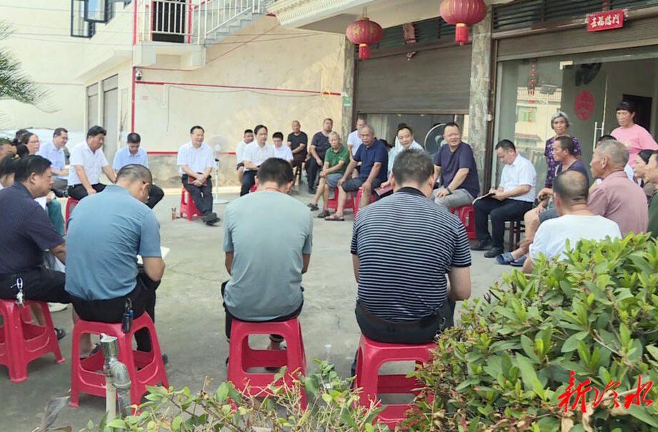 走基層 找問題 想辦法 促發展 | 曾伯怡到禾青鎮接待走訪信訪群眾