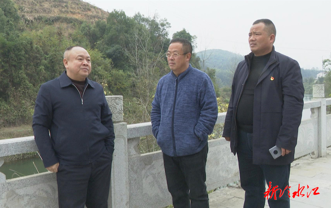 政協之窗 | 陽衛龍深入金竹山鎮開展巡河工作