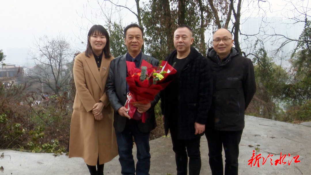新春走基層 | 婁底市文明辦開展關愛優秀志愿者行動