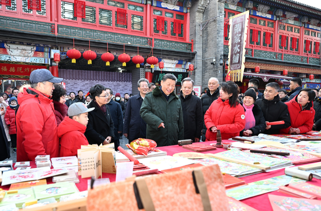 “跟著總書記一起過(guò)大年”｜辦年貨