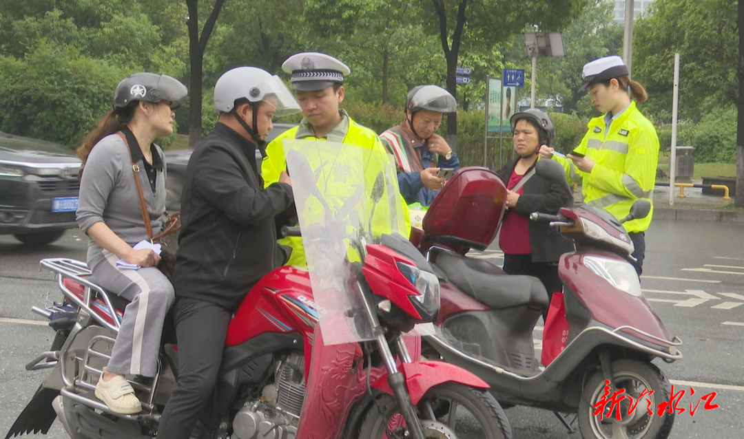 我市持續(xù)開展摩托車電動車整治工作