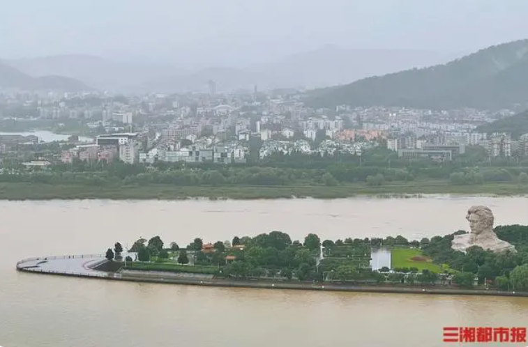 辟謠俠盟丨橘子洲頭被淹？梅溪湖的魚上岸了？多條湖南暴雨相關(guān)傳言被辟謠