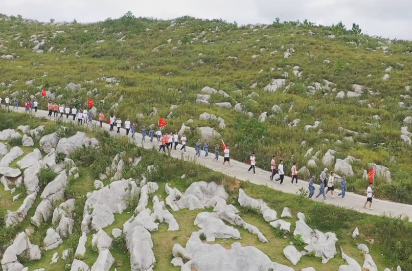 再上錫礦山，重走長征路（二）體驗長征