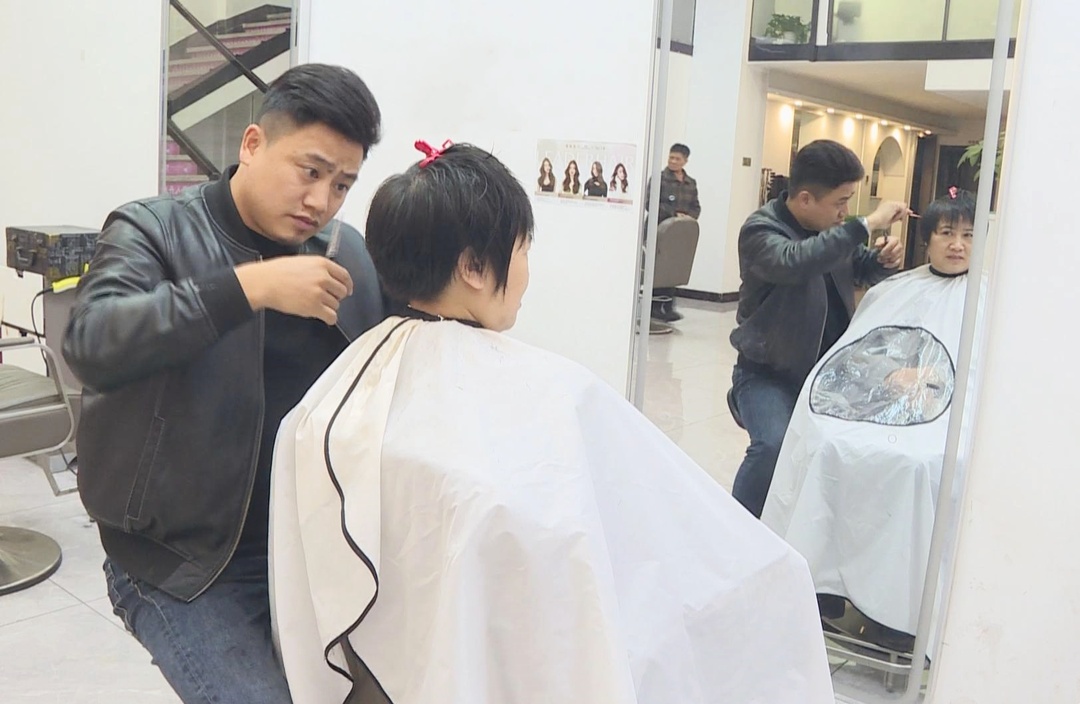 小城異鄉(xiāng)人（三） 湯金成：夢想與愛在這里啟航