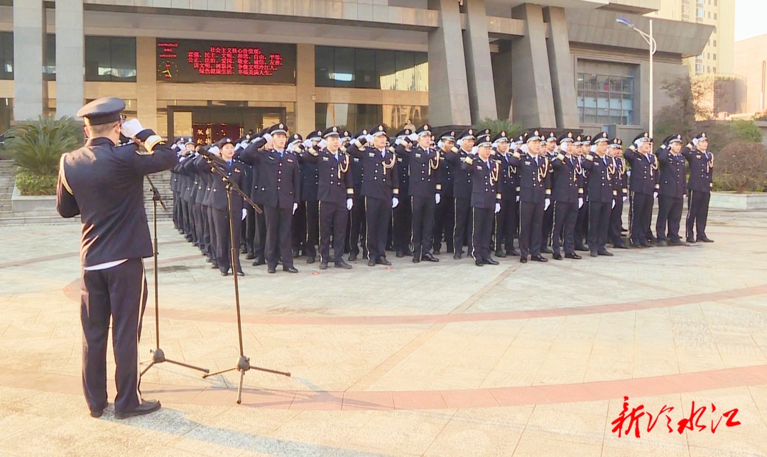 慶祝第五個“中國人民警察節(jié)” | 市公安局舉行升警旗儀式