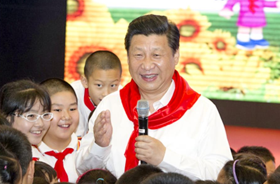 時政微觀察丨總書記深情寄望“小樹苗”