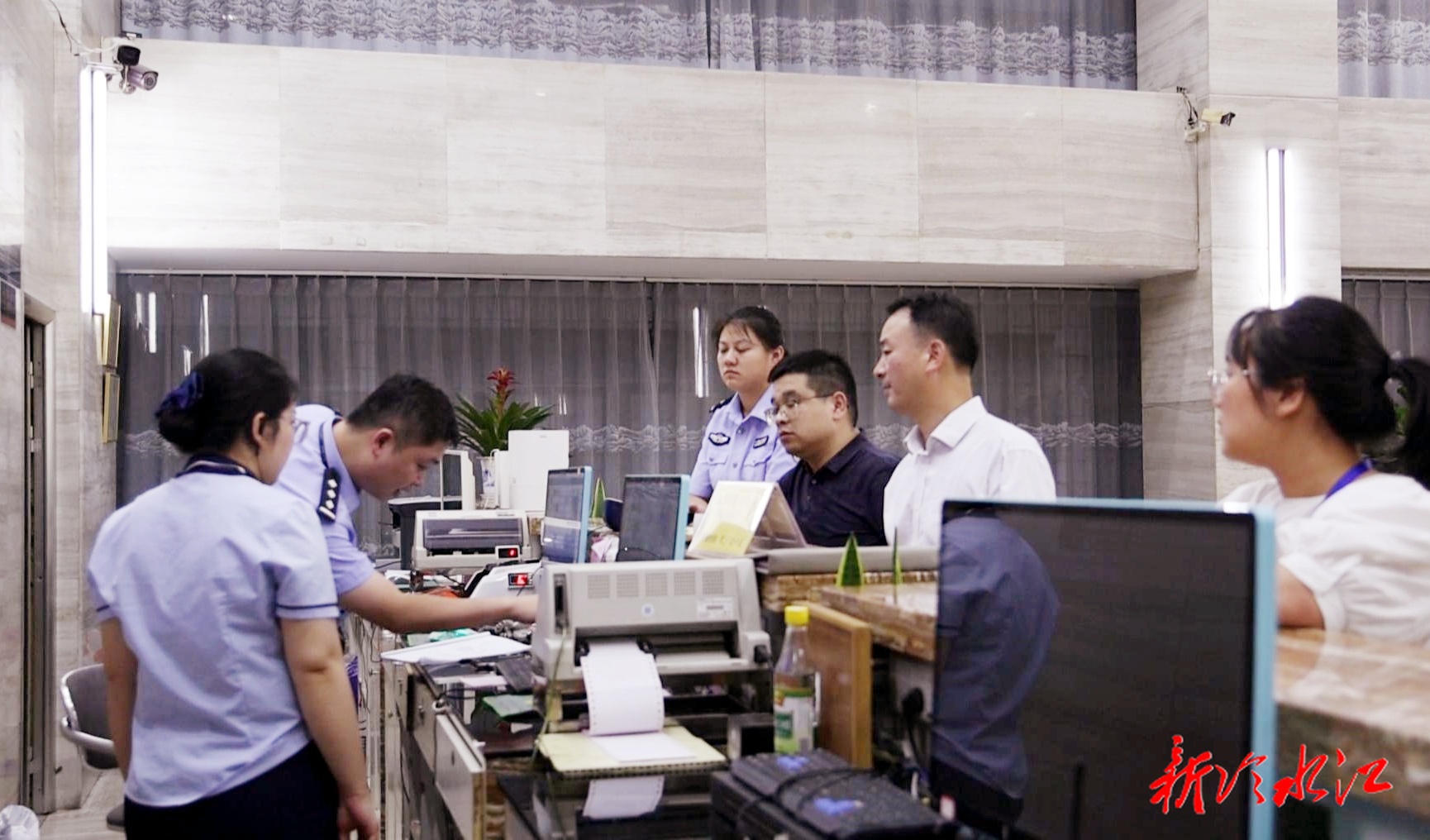 奮進新銻都 | 我市開展兩會期間場外會風會紀專項督查