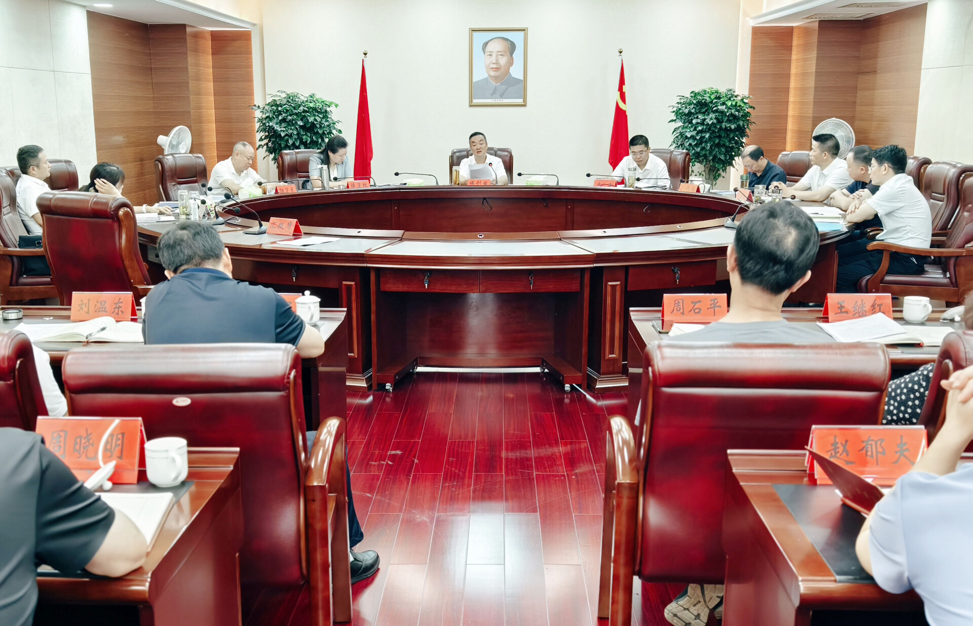 冷水江市委理論學習中心組舉行2025年第七次集體學習