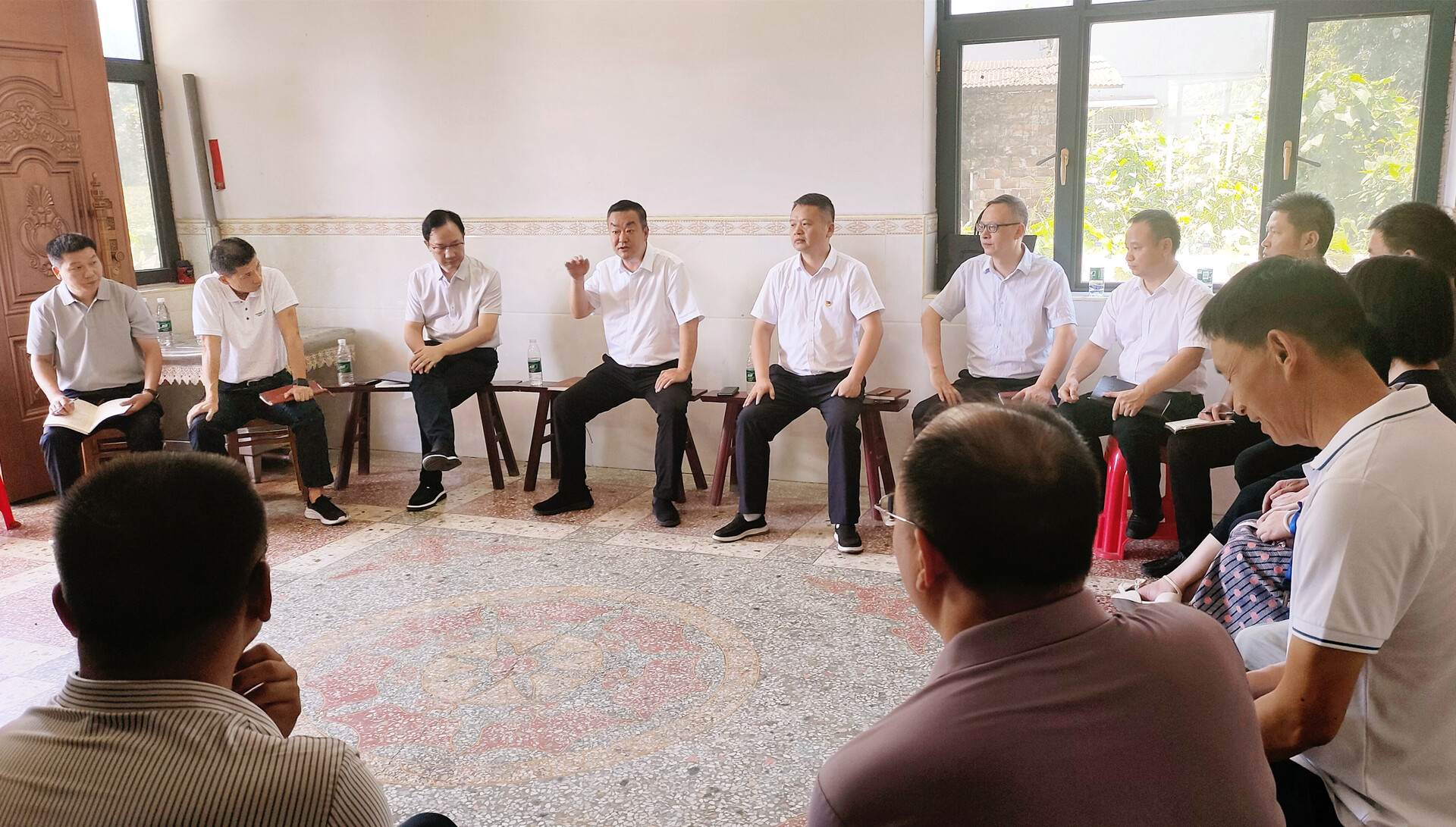 陳創(chuàng)業(yè)調(diào)研軟弱渙散基層黨組織整頓提升等工作