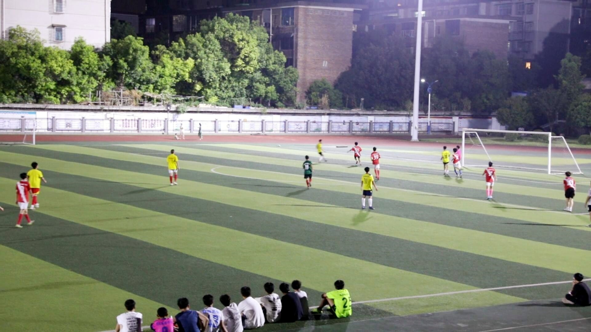 婁底市“材料谷杯”足球?qū)官惱渌黻?duì)選拔賽激情開(kāi)賽