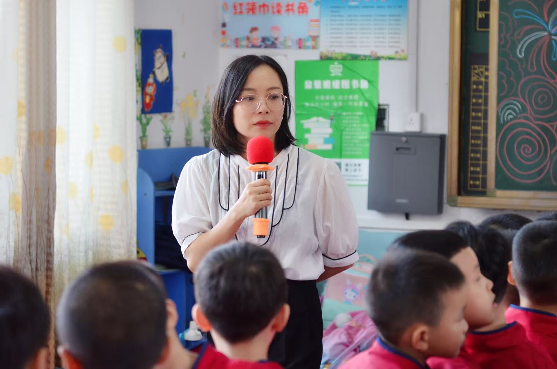 教师节 | 潘艳霞：二十七载杏坛路，立德树人绽芳华