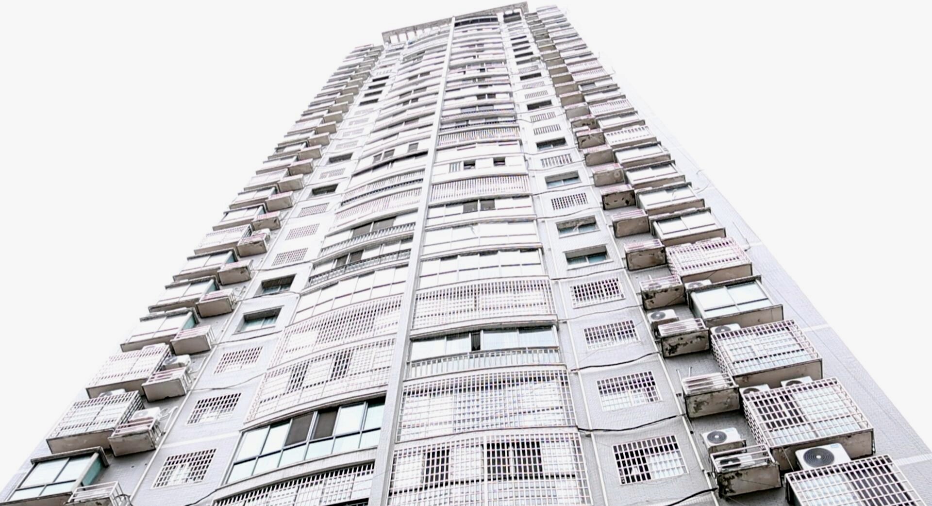 我为群众办实事（十四） 冷水江市住保中心：“绿色通道”重启高楼电梯