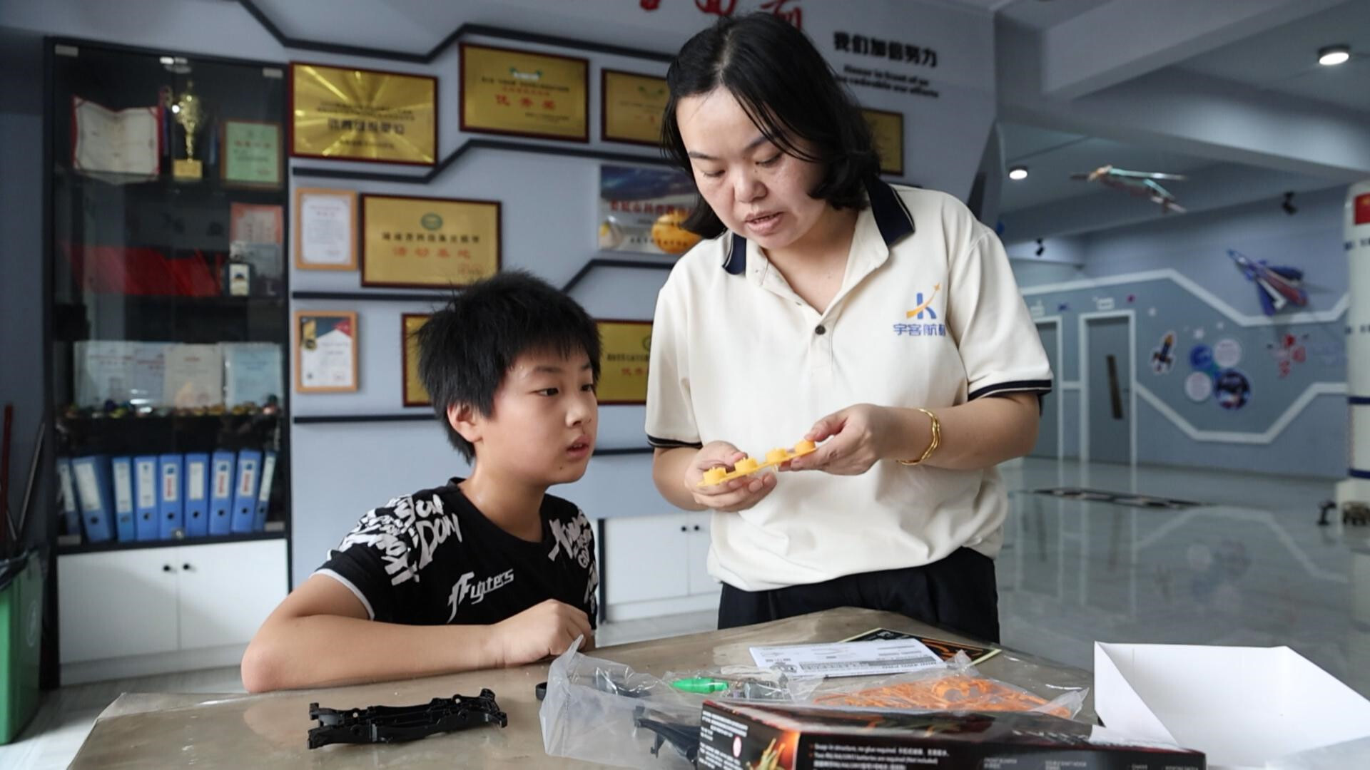 多彩暑假 | 宇客航模科普中心：为少年“科技梦”插上腾飞的翅膀