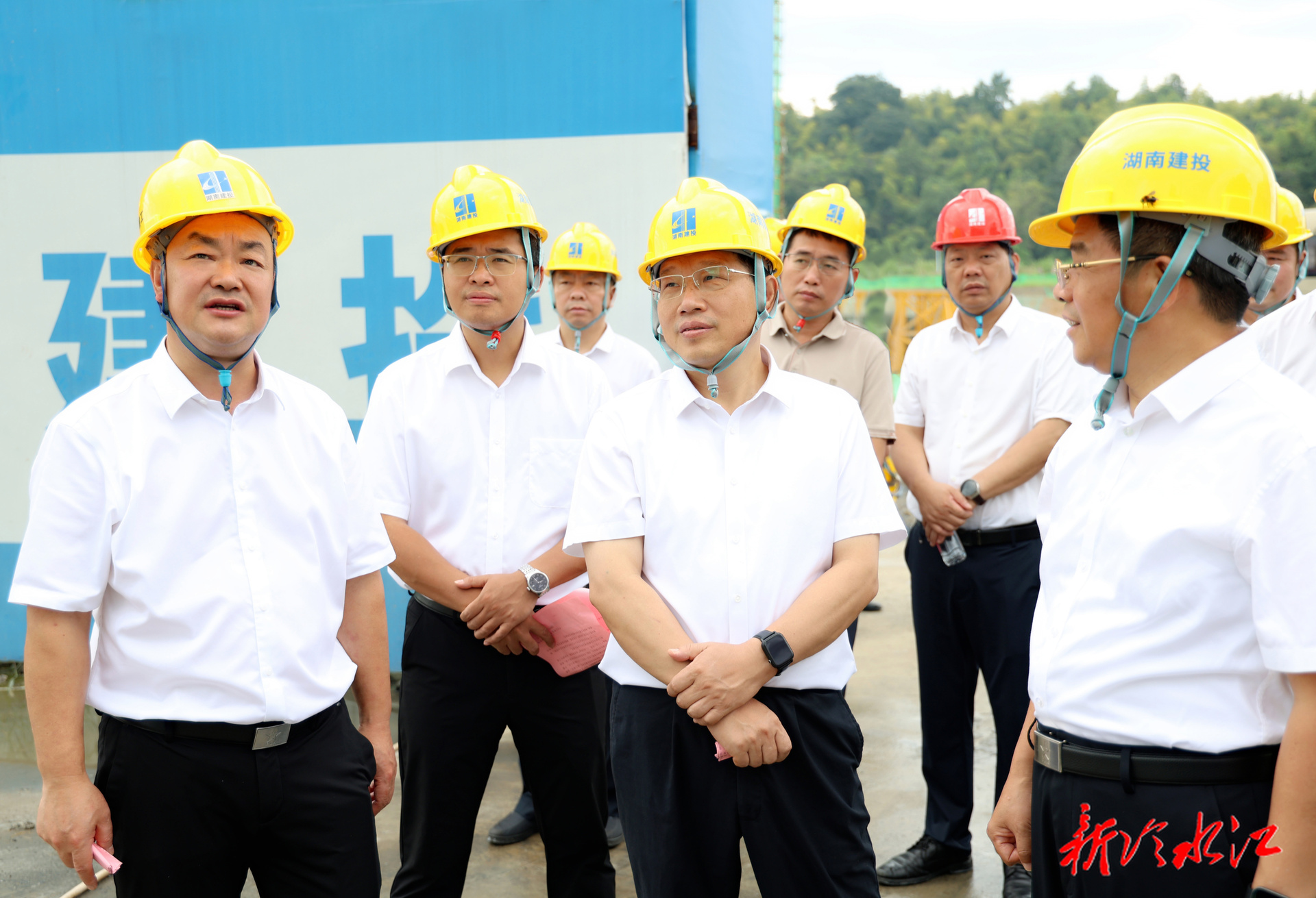 省人大来冷调研大气污染防治工作