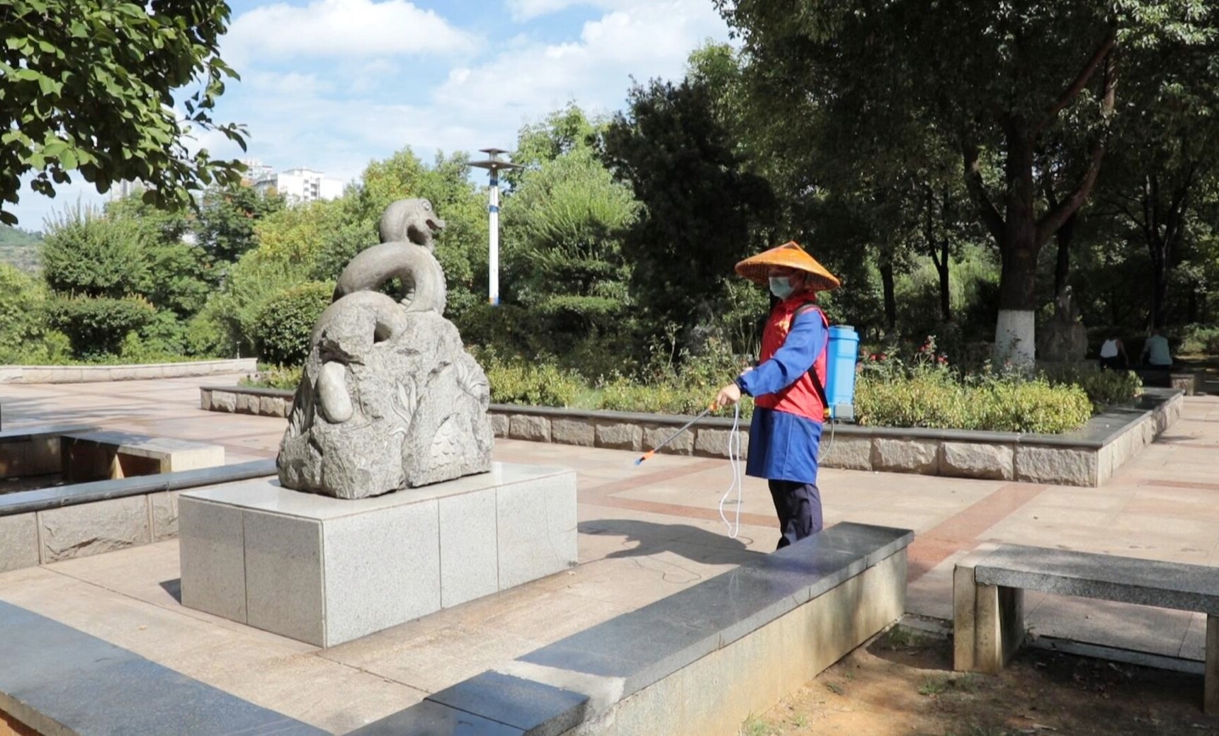冷水江市全面开展蚊媒防控专项行动