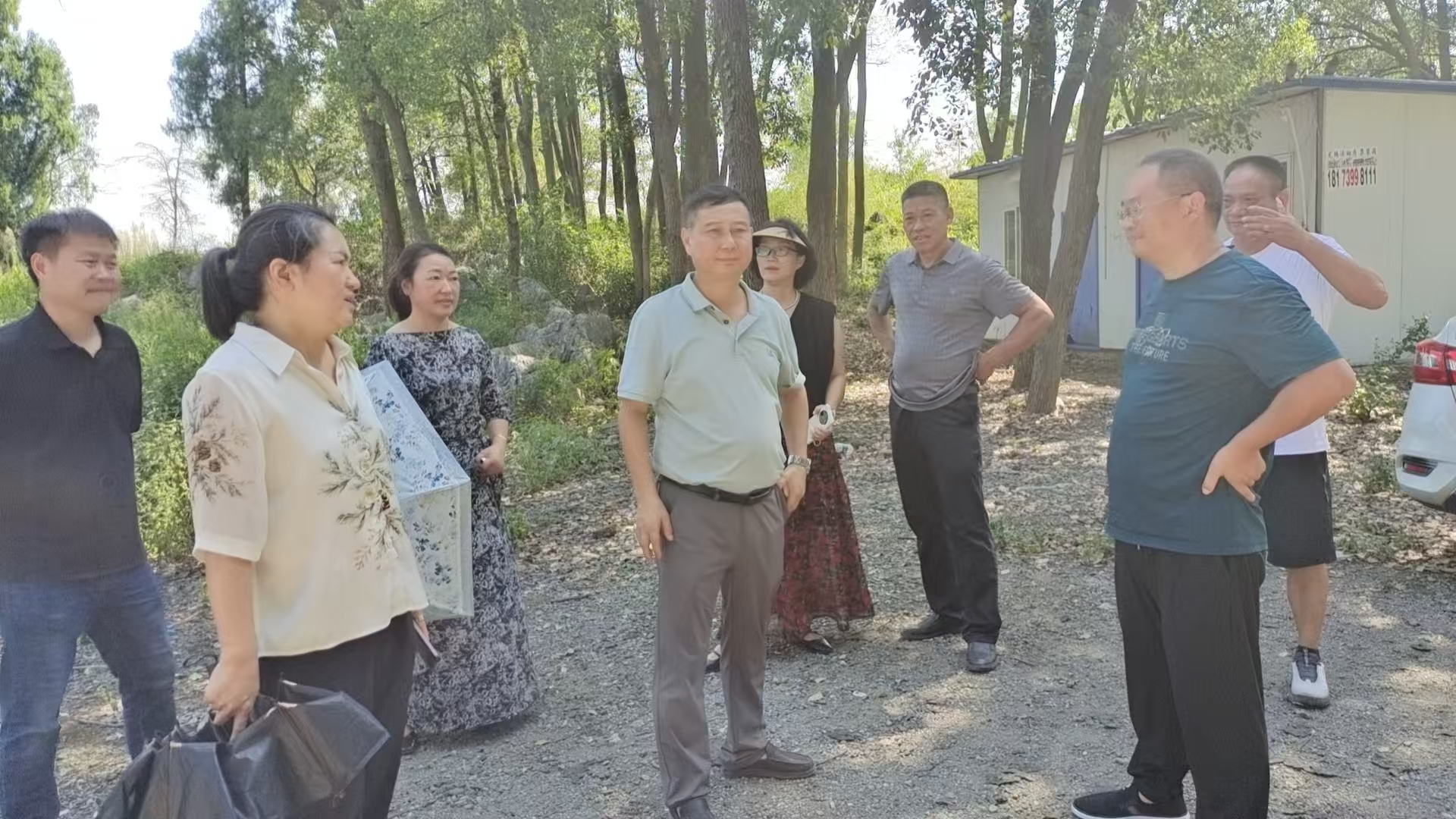 冷水江街道：“法治护绿”人大行  秸秆禁烧显担当