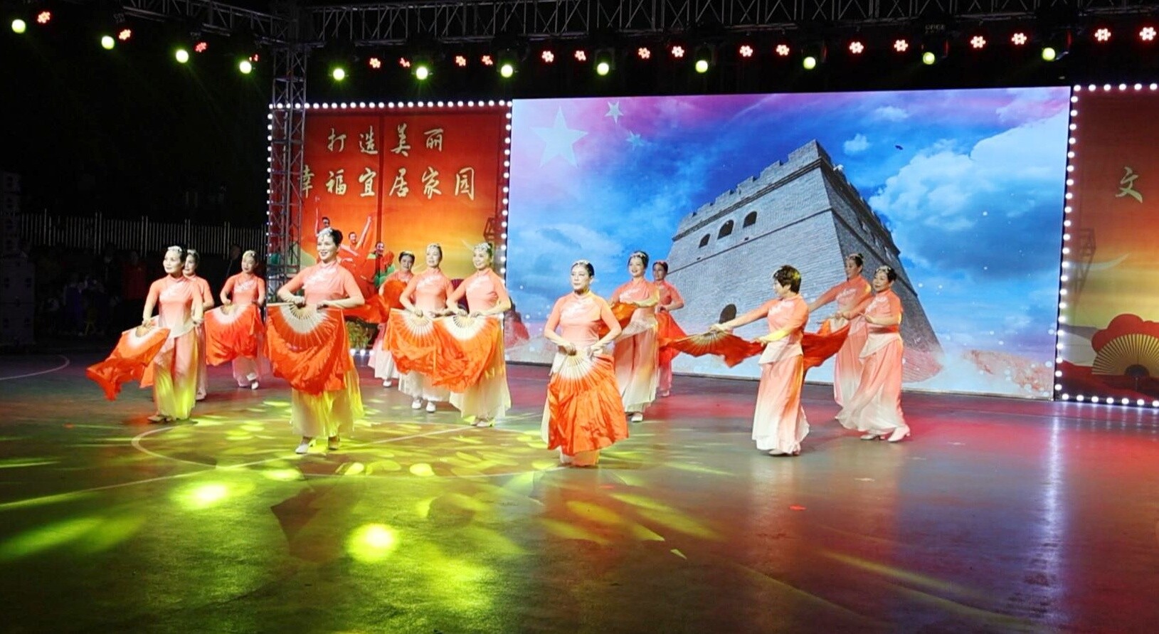 我们的节日·重阳丨禾青镇资氮社区：舞韵重阳颂家风 情暖社区幸福长