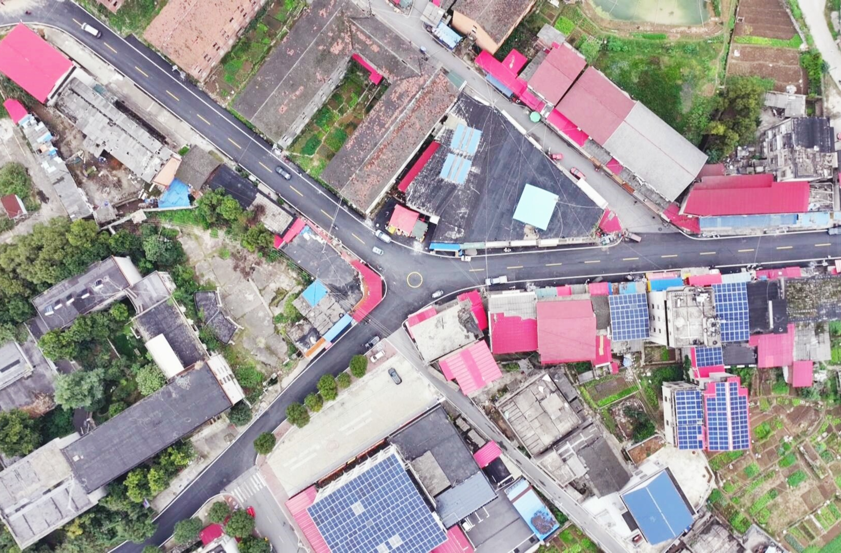 我为群众办实事（二十）市住保中心：老旧小区改造让市场“焕新升级”