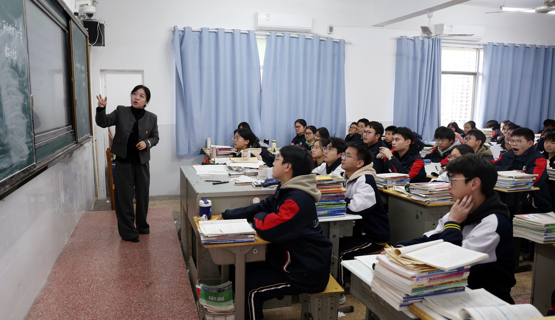 人物故事丨李宏：“头雁教师”的育人路