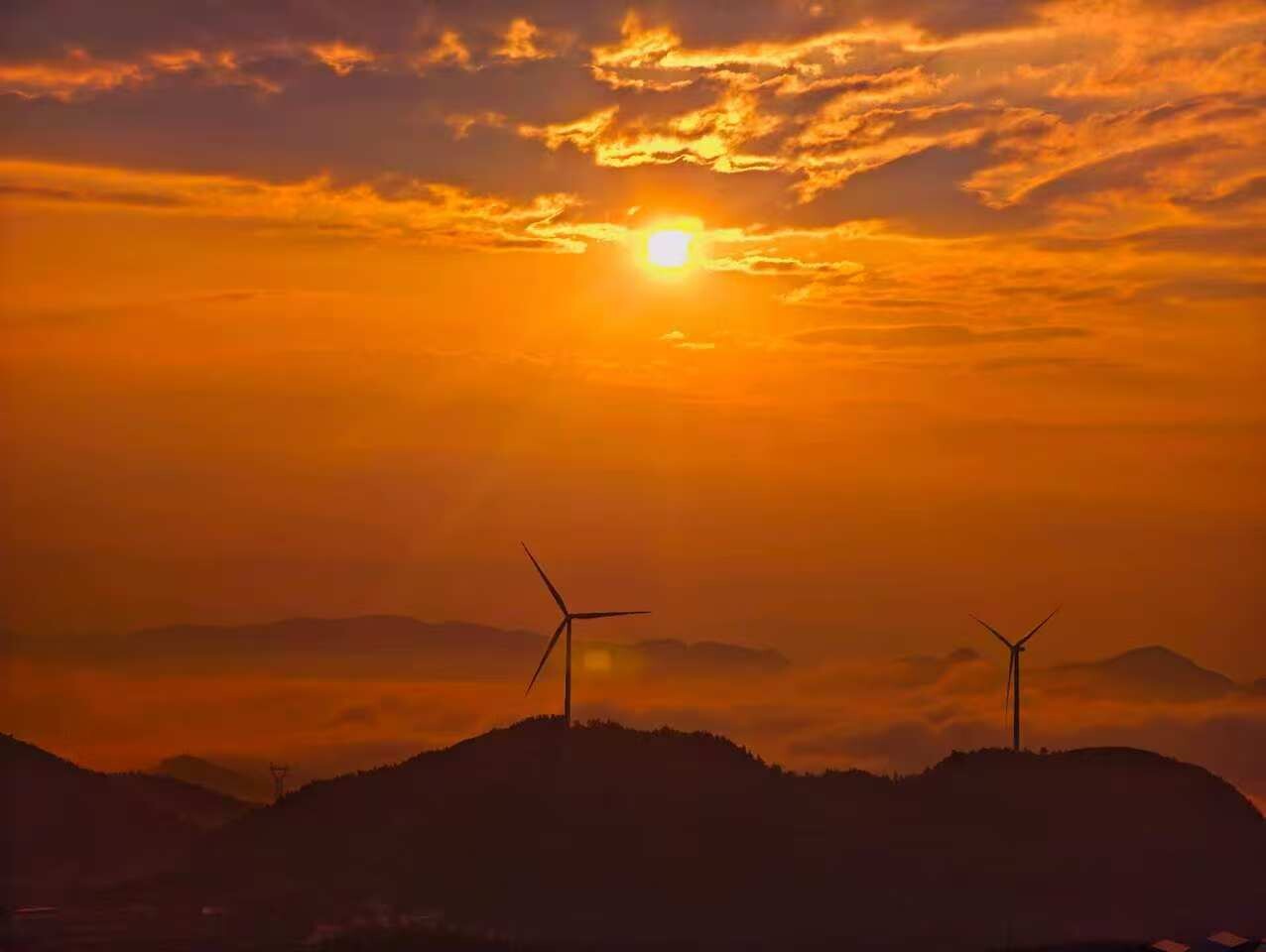 大唐华银金竹山发电公司：开展狮子山风电场检修互助