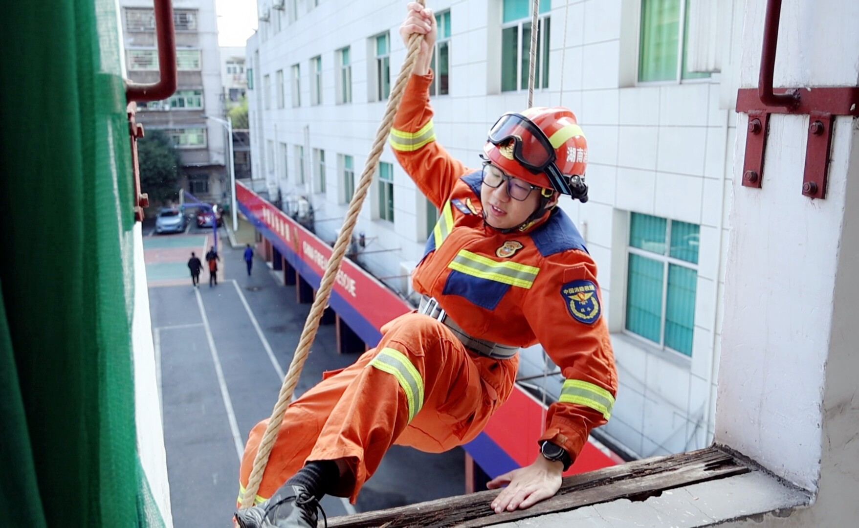 你好，蓝朋友（二）许旺：以忠诚担当书写青春答卷
