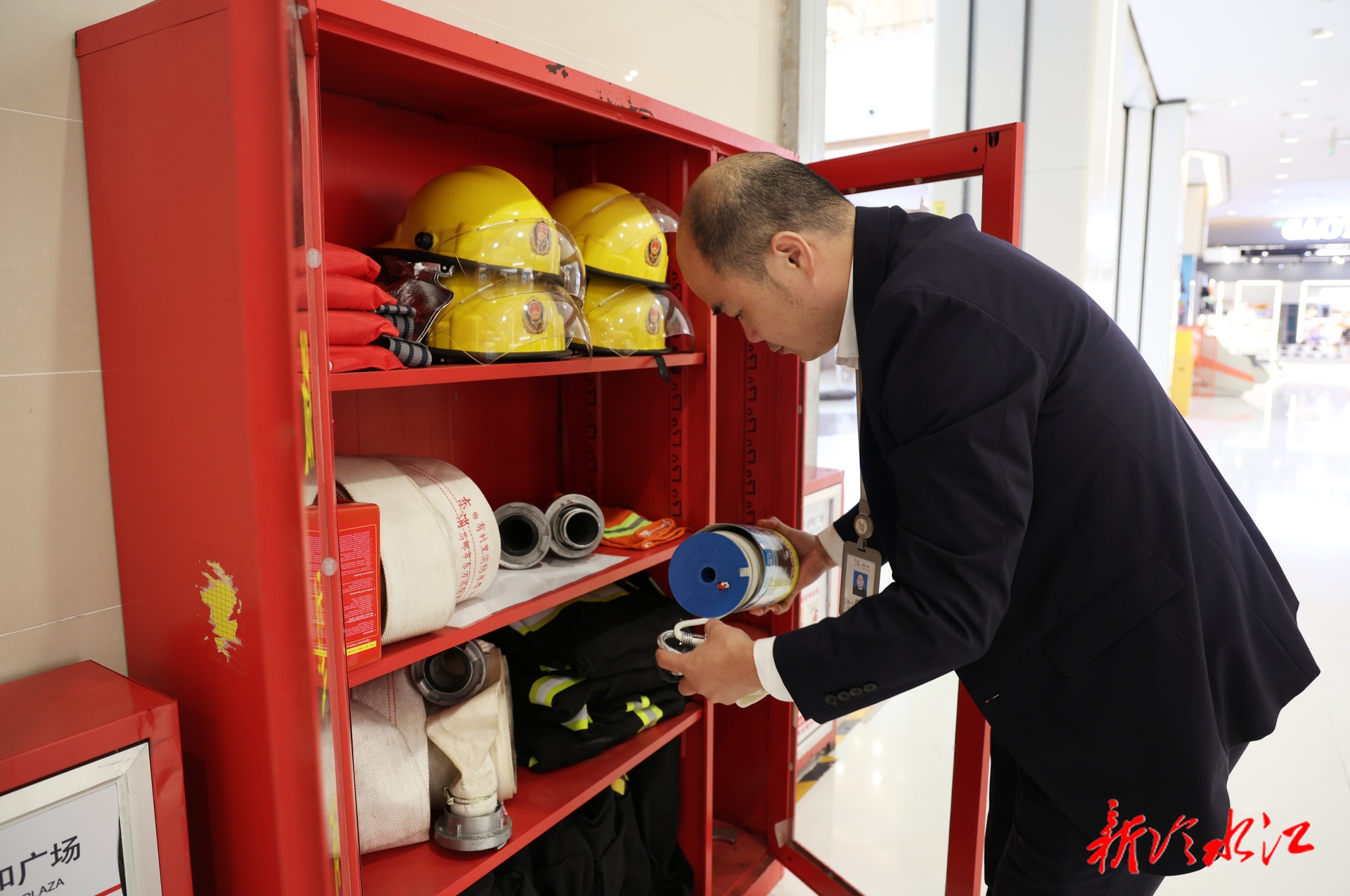 你好，蓝朋友（三）谭小龙：筑牢商业综合体“防火墙”