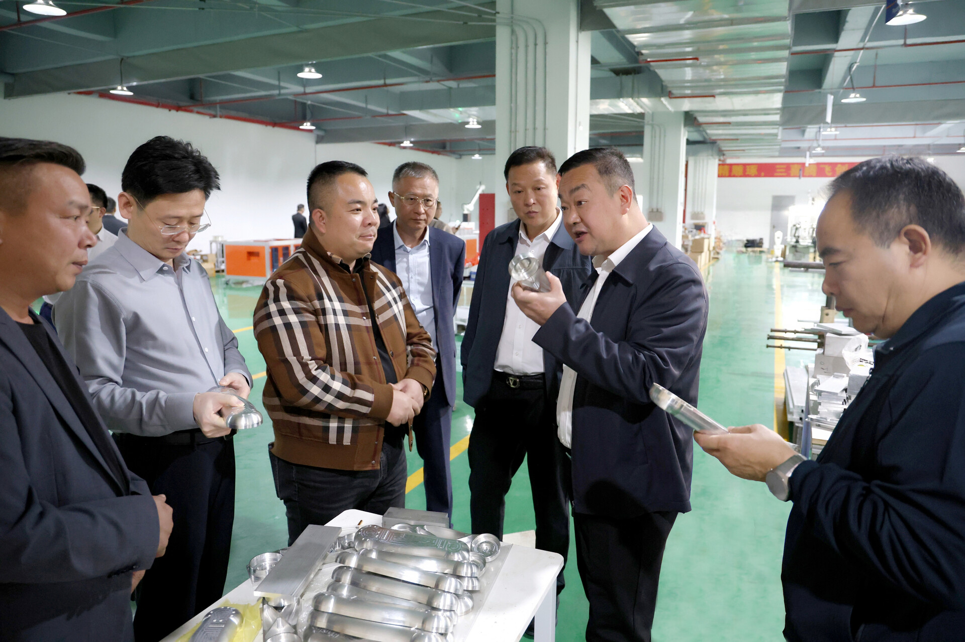 陈创业率队赴广东开展精准招商考察 助力智能制造产业发展