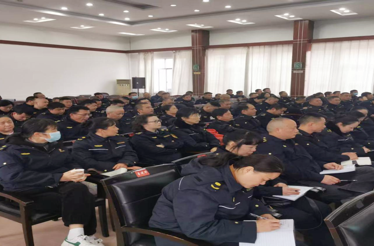 冷水江市城管局举办涉企行政执法专题培训