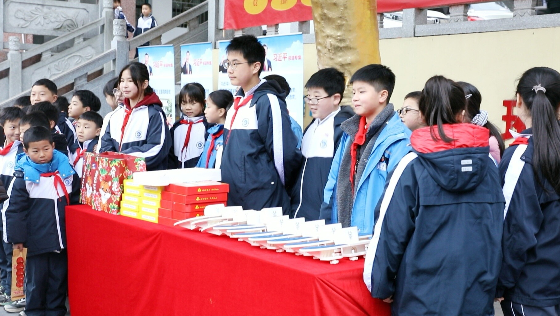 壹团队到金星学校开展志愿活动  捐赠护眼笔、坐姿矫正器 助力青少年健康成长