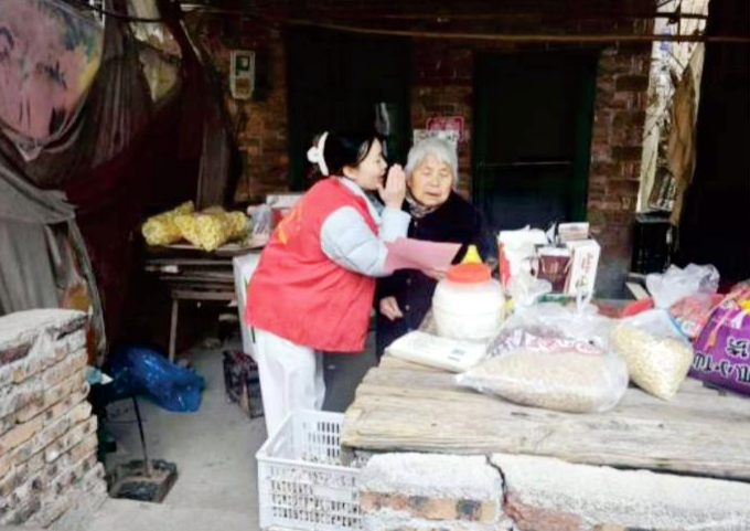 雨雪冰冻来袭 | 冷水江：“大声悄悄话”暖心守护