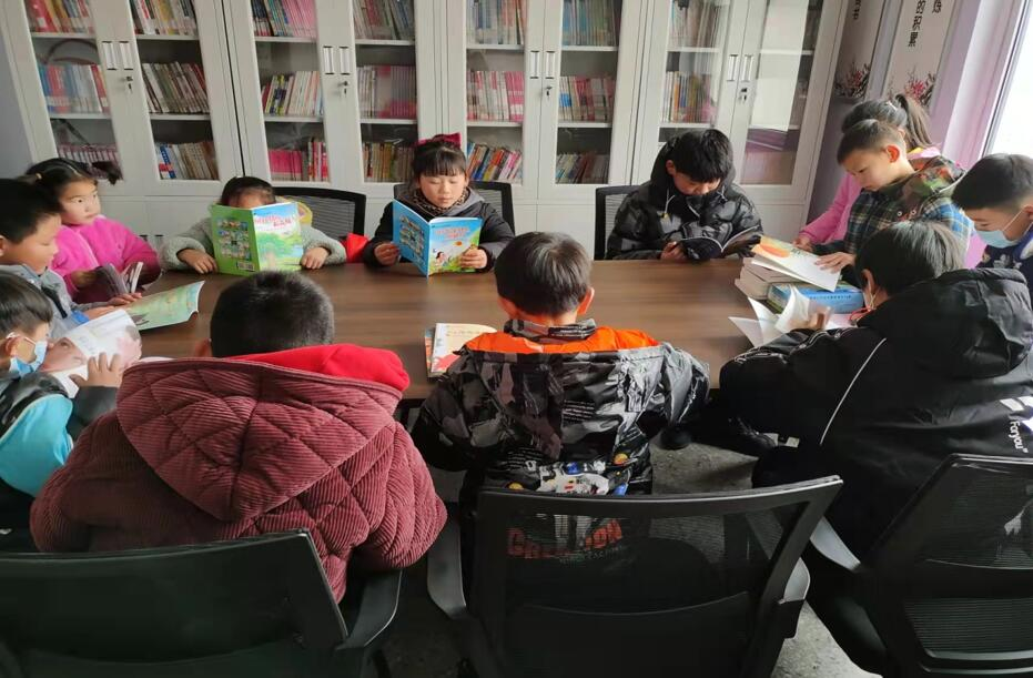 春日书香润心田 阅读赋能兴乡村——渣渡镇春季“书香满镇”农家书屋系列活动圆满落幕