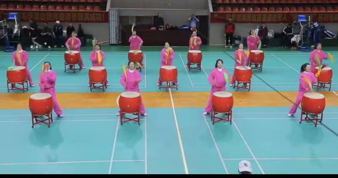 “农商银行杯”黑豹篮球赛