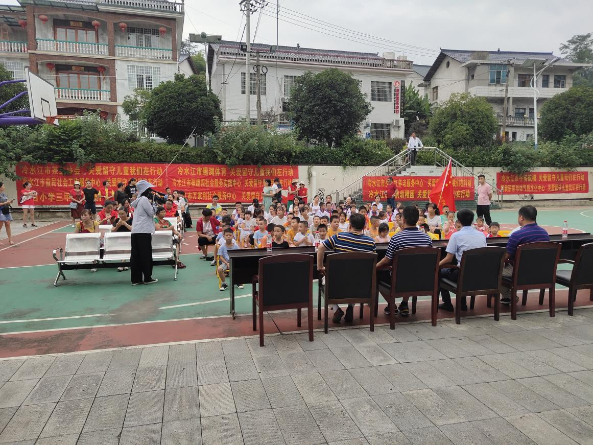 铎山镇开展“书香湖南”全民阅读活动 浸润民心促振兴