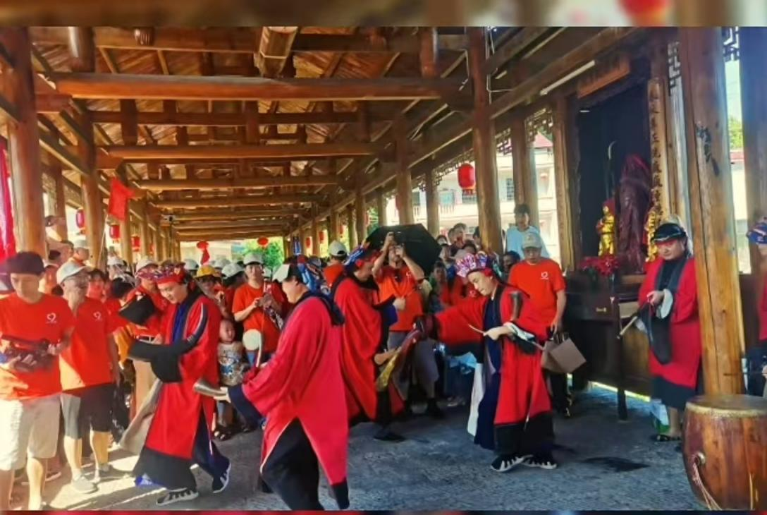 金竹山镇傩戏表演活动圆满举行