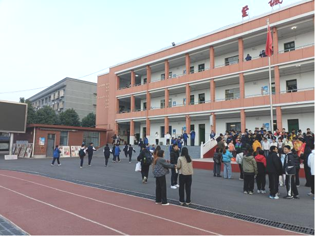 冷水江市首届梅山傩戏非物质文化遗产美术获奖作品巡回展览