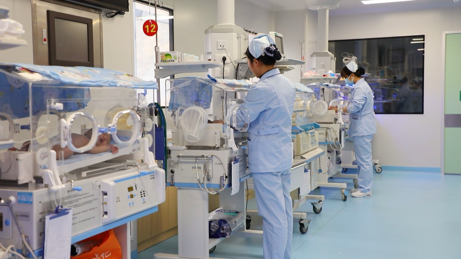 湖南新生儿医保新政全面落地  免缴参保实现“出生即保障”