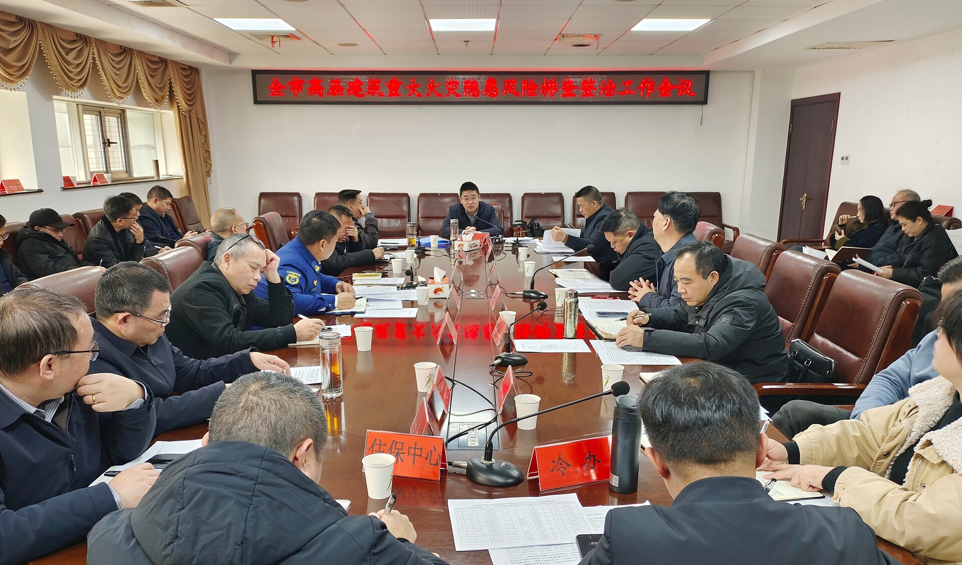 唐正：全力推进高层建筑重大火灾隐患排查整治