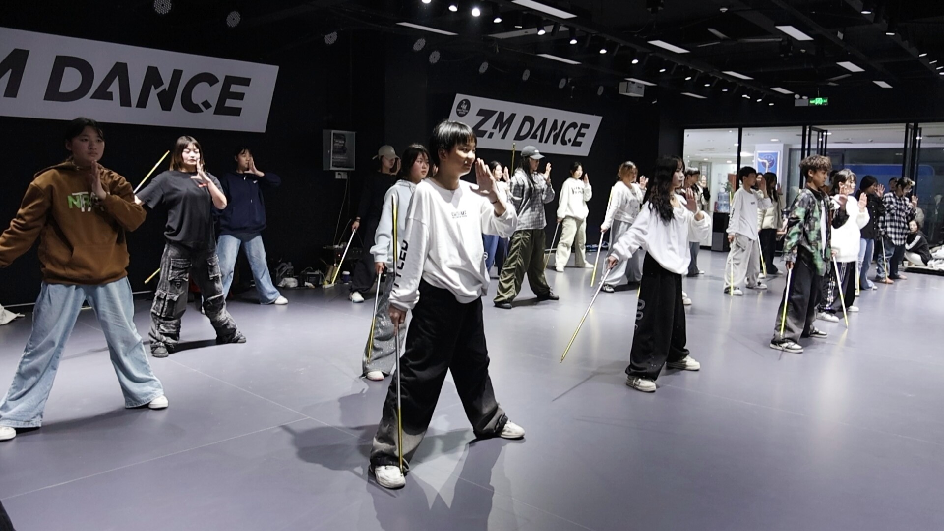 探班春晚 | 参演团队精心打磨节目 力争呈现最佳效果