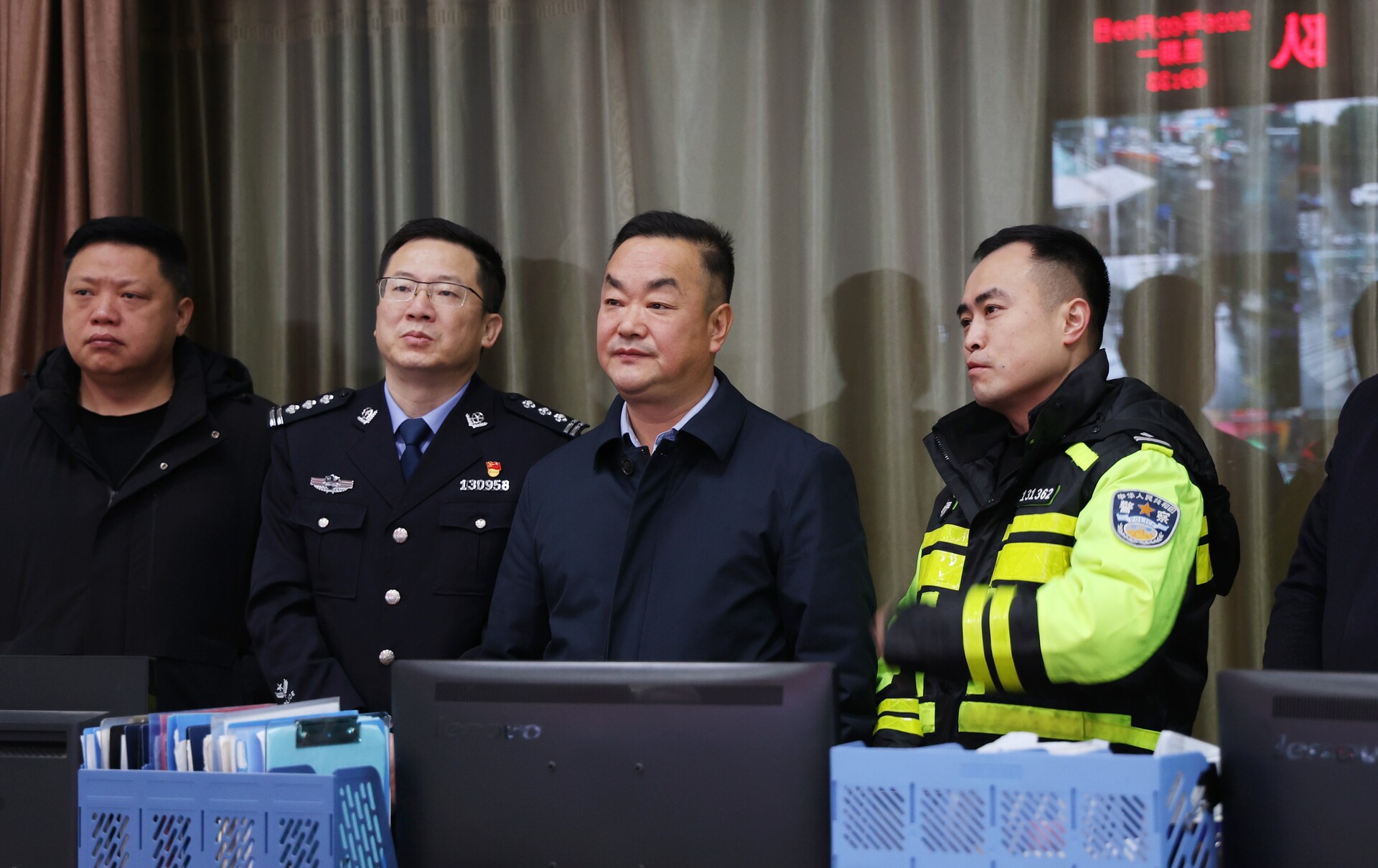 陈创业调研春节前安全生产工作 以“时时放心不下”的责任感筑牢节日安全防线