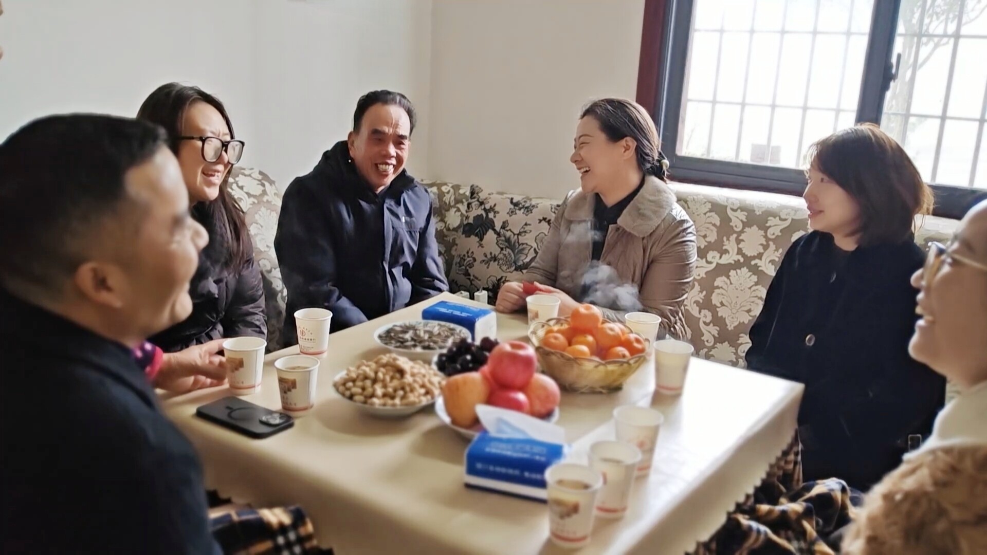 新春走基层·情暖锑都 | 陈卫红走访慰问残疾人岗位能手、运动员及侨眷