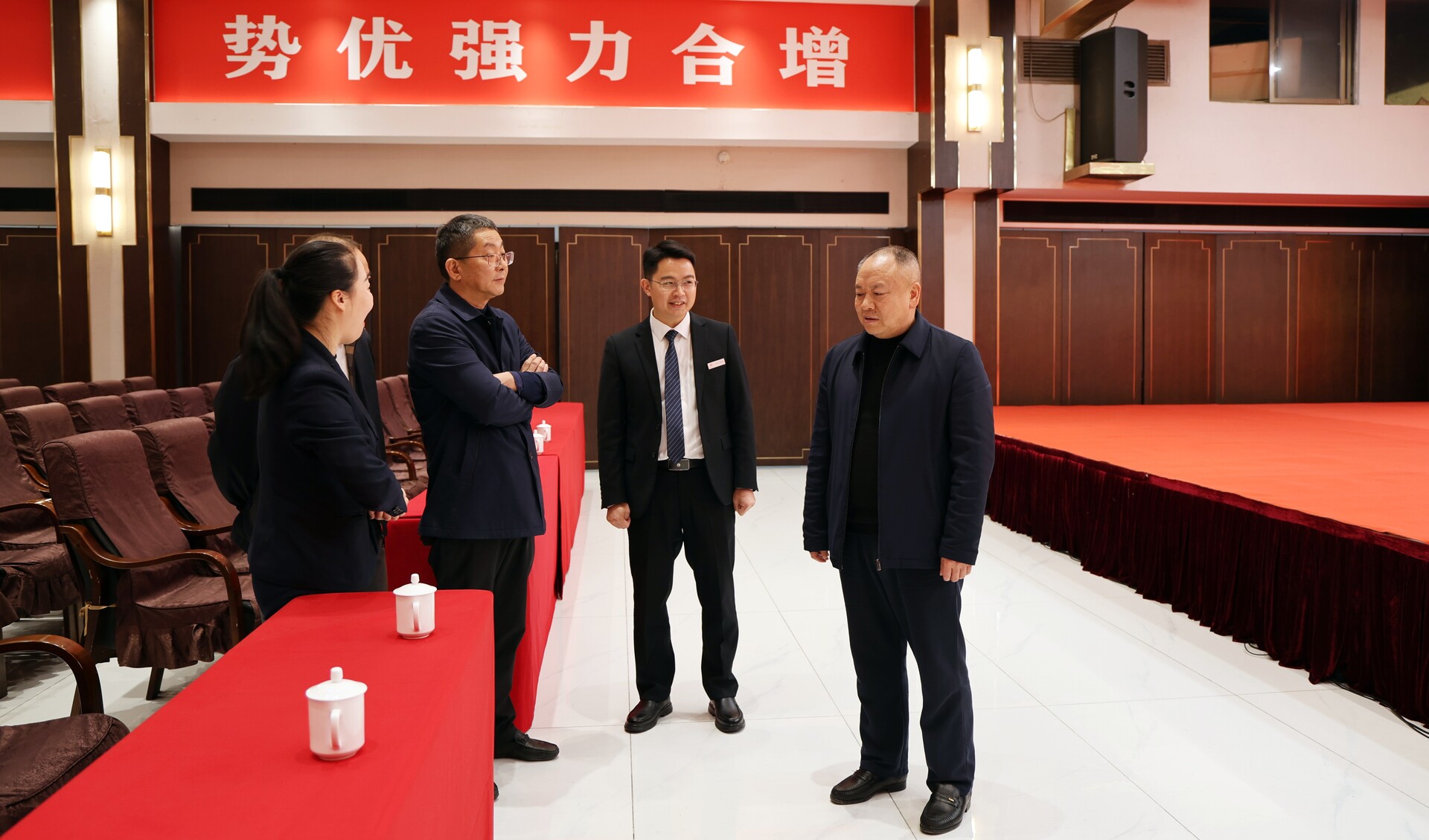 万马奔腾启新程 | 阳卫龙视察市政协十一届六次会议筹备工作